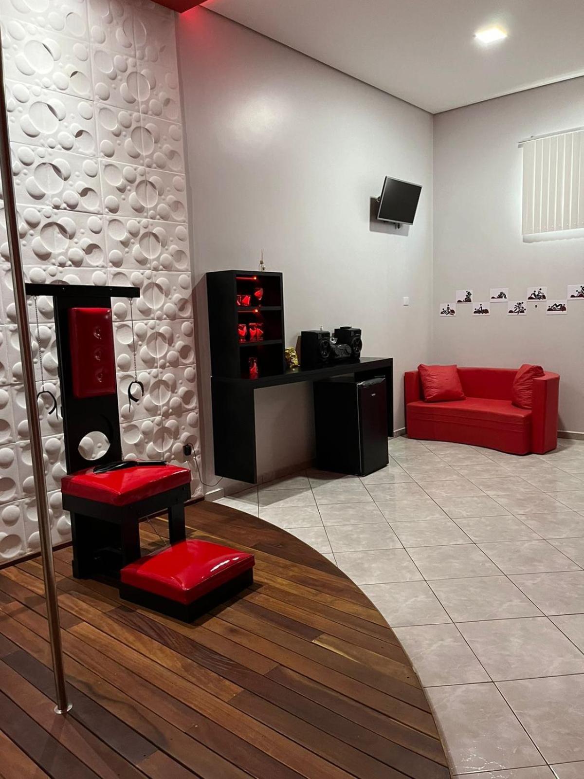 Fetiche Motel Presidente Medici  Exteriér fotografie